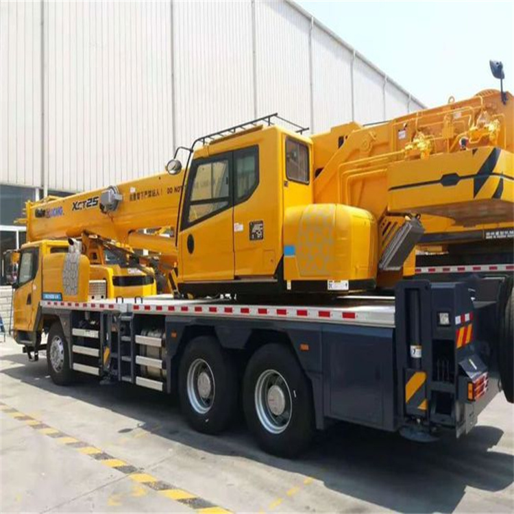 泸定离这最近出租吊车电话